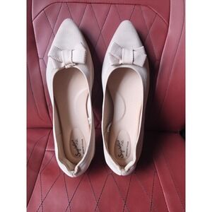 Seychelles Tan Bow Pointed Loafers Size 11 W